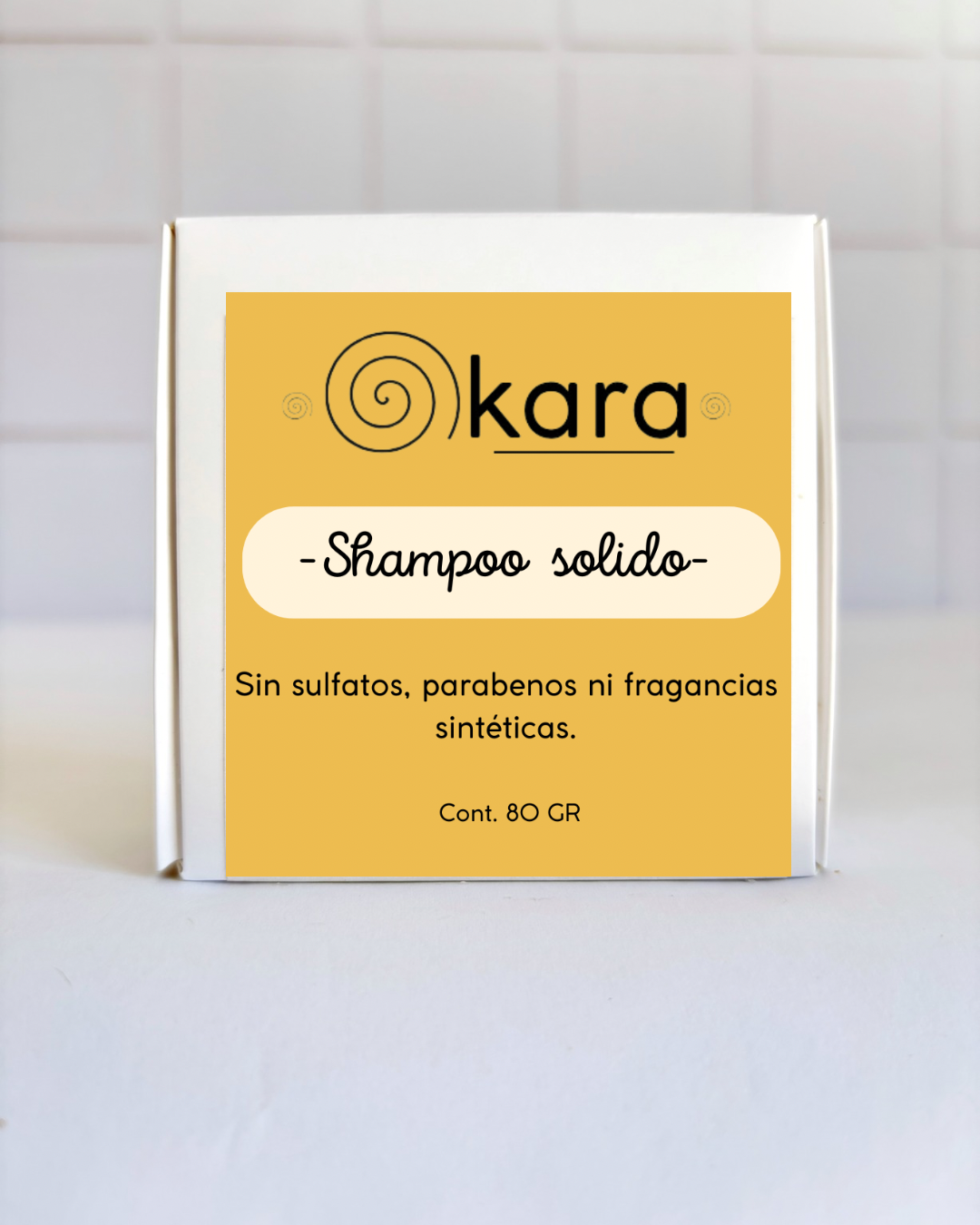 Shampoo de flores blancas y cúrcuma